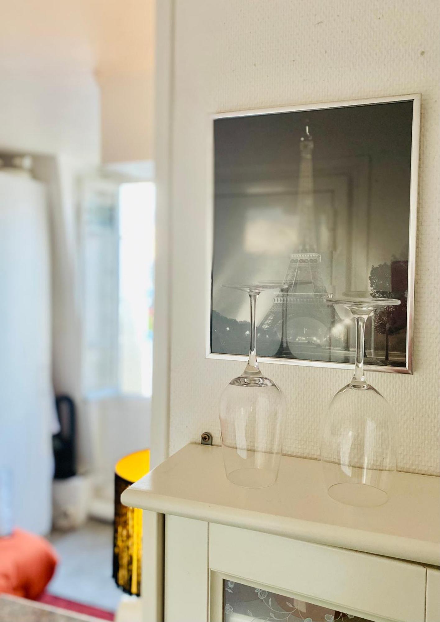 Studio Chic Paris Tour Eiffel Near Eiffel Tower 7Th Floor מראה חיצוני תמונה