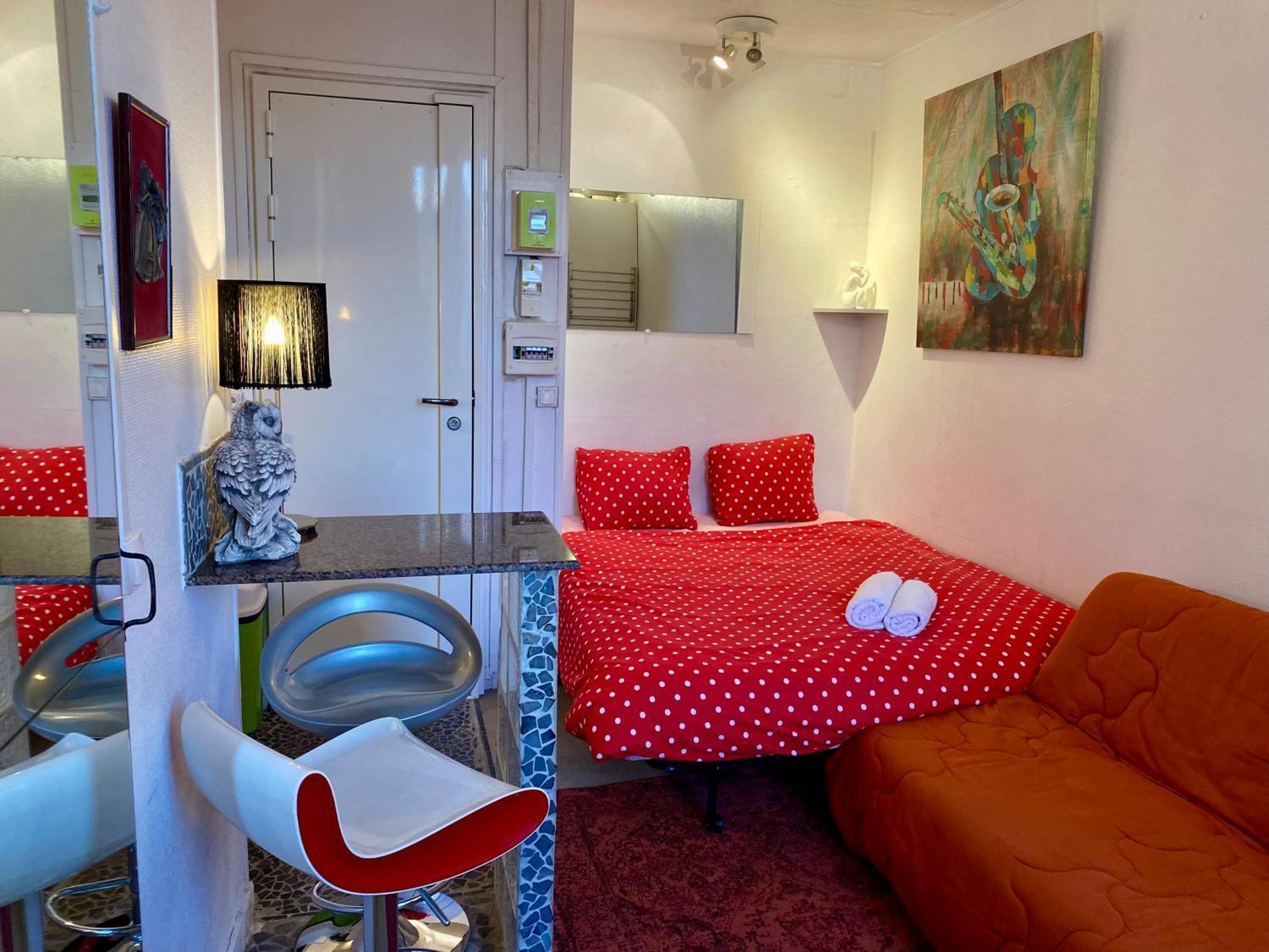 Studio Chic Paris Tour Eiffel Near Eiffel Tower 7Th Floor מראה חיצוני תמונה